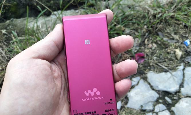 解析a25hn原配耳机的音质与性能（详细评测与用户反馈揭秘最佳音频体验）