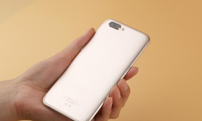 OPPOR11屏幕表现如何？（探索OPPOR11的屏幕特点及用户体验）