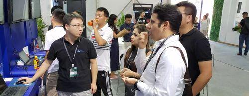 MotoZ2018（创新设计与强大性能的完美结合，探索智能手机的新时代）