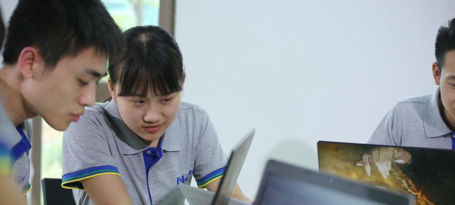 选择IT专业毕业后的前景如何？（IT专业毕业生就业市场概况及相关职业发展建议）