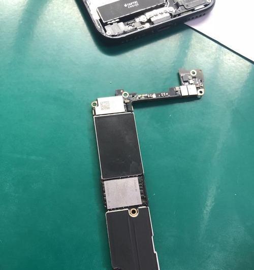 苹果7装机教程（一步步教你如何为苹果7手机进行个性化定制）